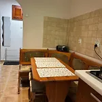 Misio Dwa Apartment *